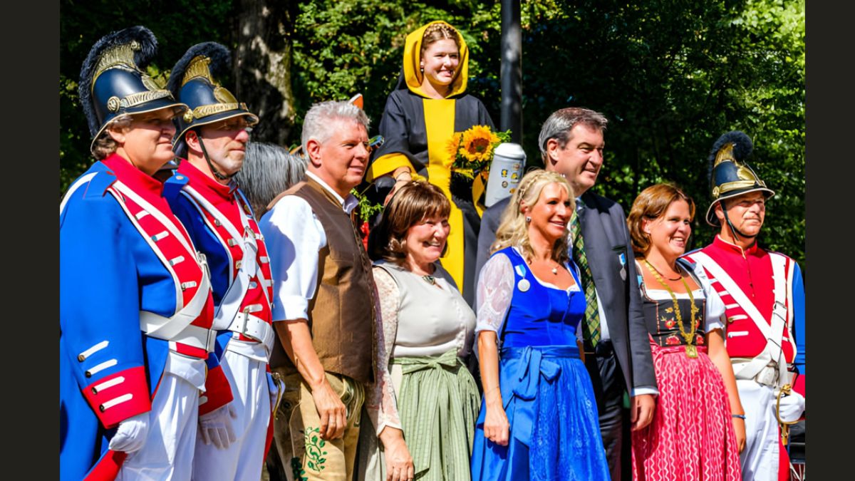 What is a Dirndl Dress? The Iconic German Traditional Clothing Explained